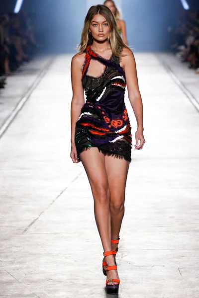 Look 54